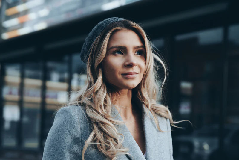 files/business-woman-in-city_800x800_dcc399f7-6387-4b8f-8d22-029c222bbda8.webp